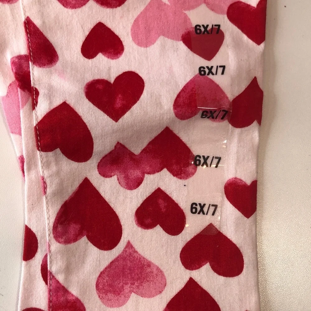 The Children’s Place Charming Red Pink Heart Print Girls Jeans 6X/7 NEW NWT